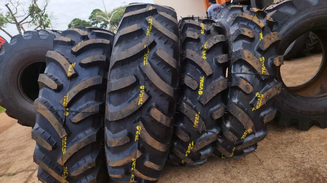 PNEUS AGRÍCOLAS RECAP
